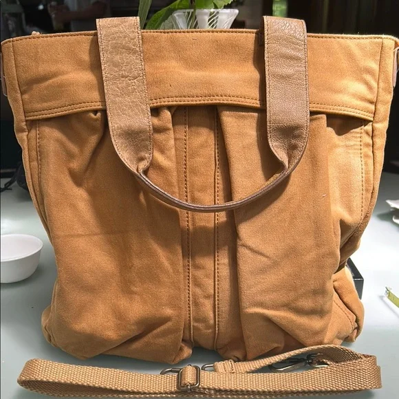 WE THE FREE 🤎🤎 Whitney Heritage Bag (NWOT) - Picture 1 of 11